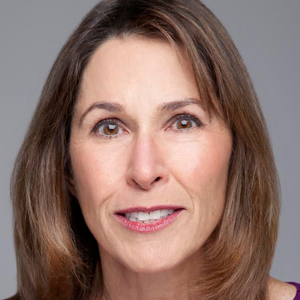 Schnelker, Carrie